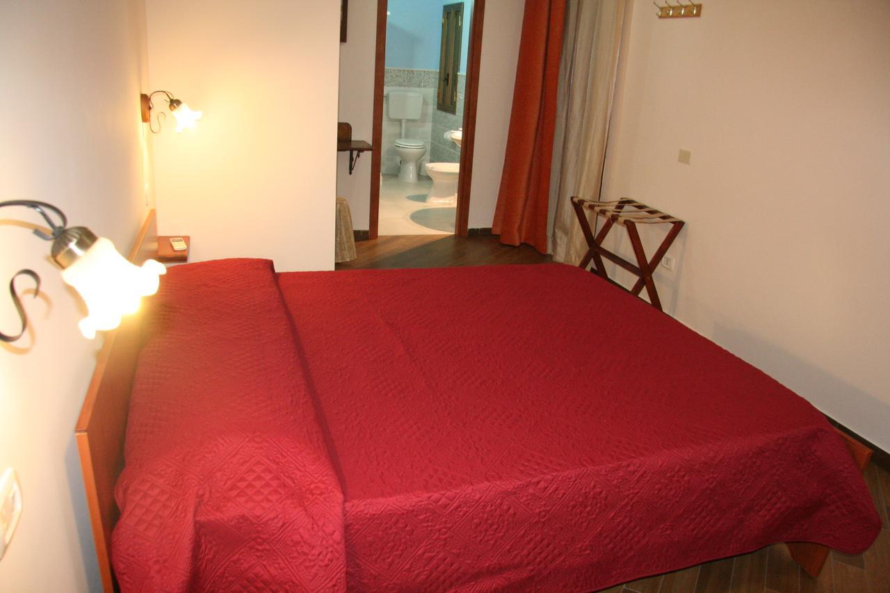 Borgo Manfria Hotel Gela Bagian luar foto